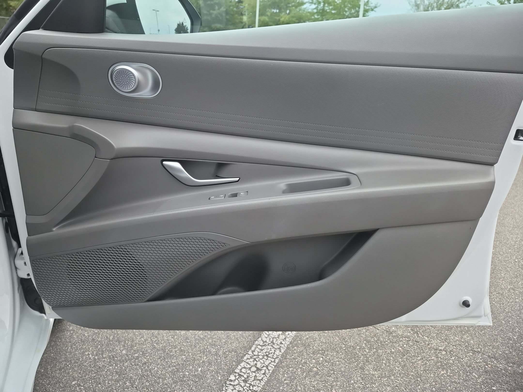 Used 2022 Hyundai Elantra SEL FWD image 33