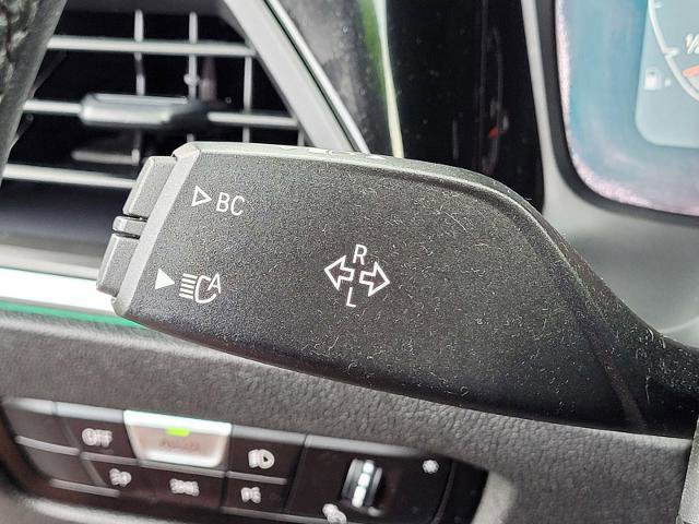 Used 2022 BMW 330i Sedan w/ Convenience Package image 34