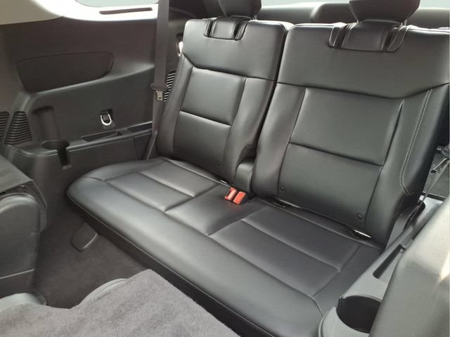 Certified 2023 Ford Explorer XLT w/ Equipment Group 202A AWD/4WD image 9