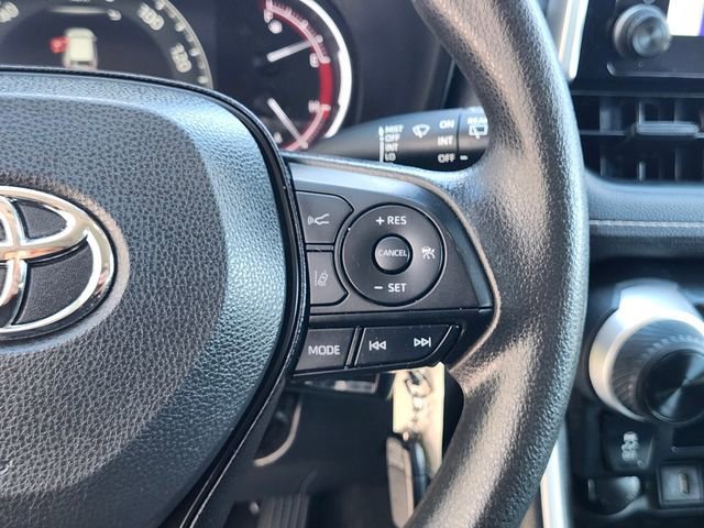 Used 2023 Toyota RAV4 LE AWD/4WD image 28