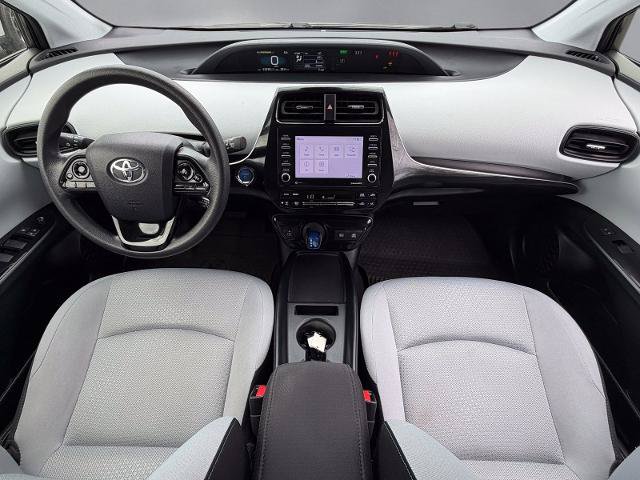 Used 2022 Toyota Prius LE FWD image 3