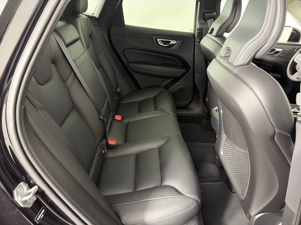Used 2020 Volvo XC60 T6 Inscription AWD/4WD image 27