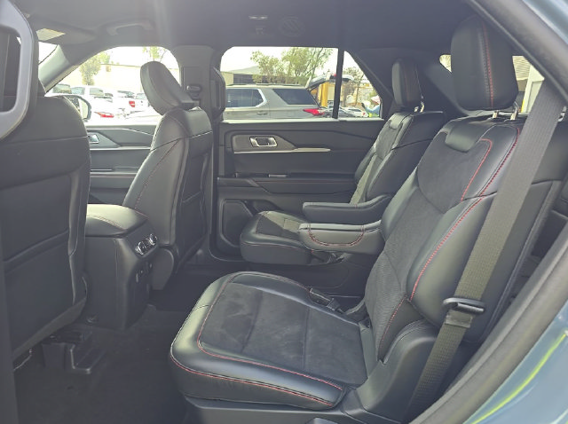 Certified 2025 Ford Explorer ST AWD/4WD image 13