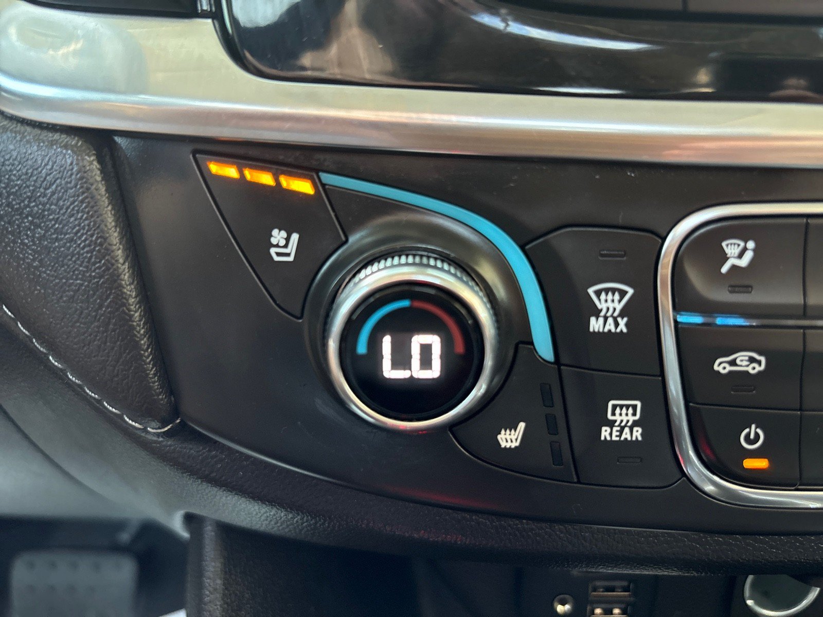 Used 2021 Chevrolet Traverse High Country AWD/4WD image 22