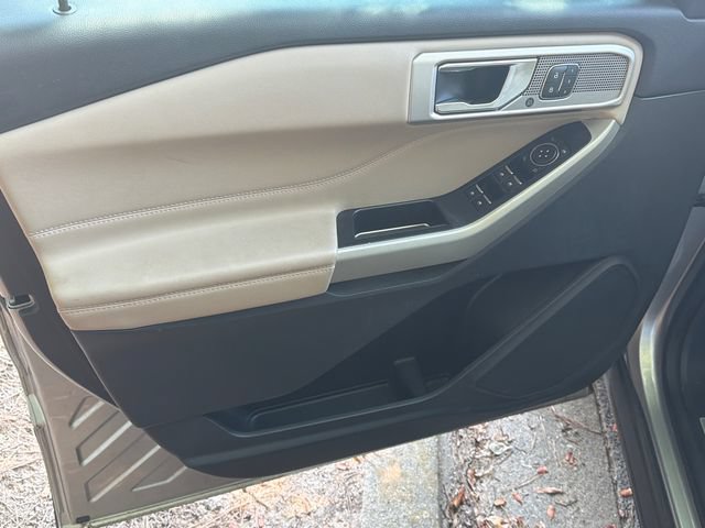 Certified 2021 Ford Explorer Limited w/ Equipment Group 301A RWD image 7