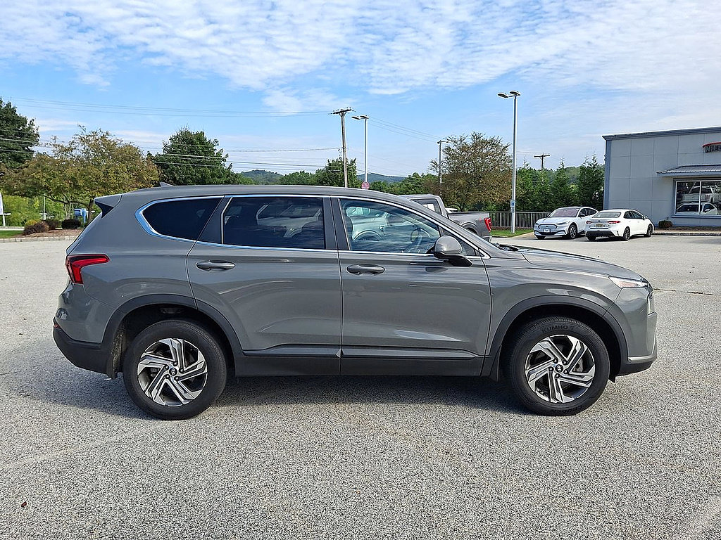 Used 2023 Hyundai Santa Fe SE AWD/4WD image 25