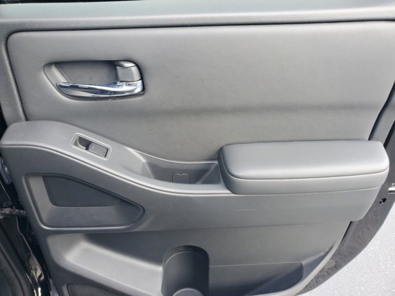 Used 2022 Nissan Frontier SV image 31