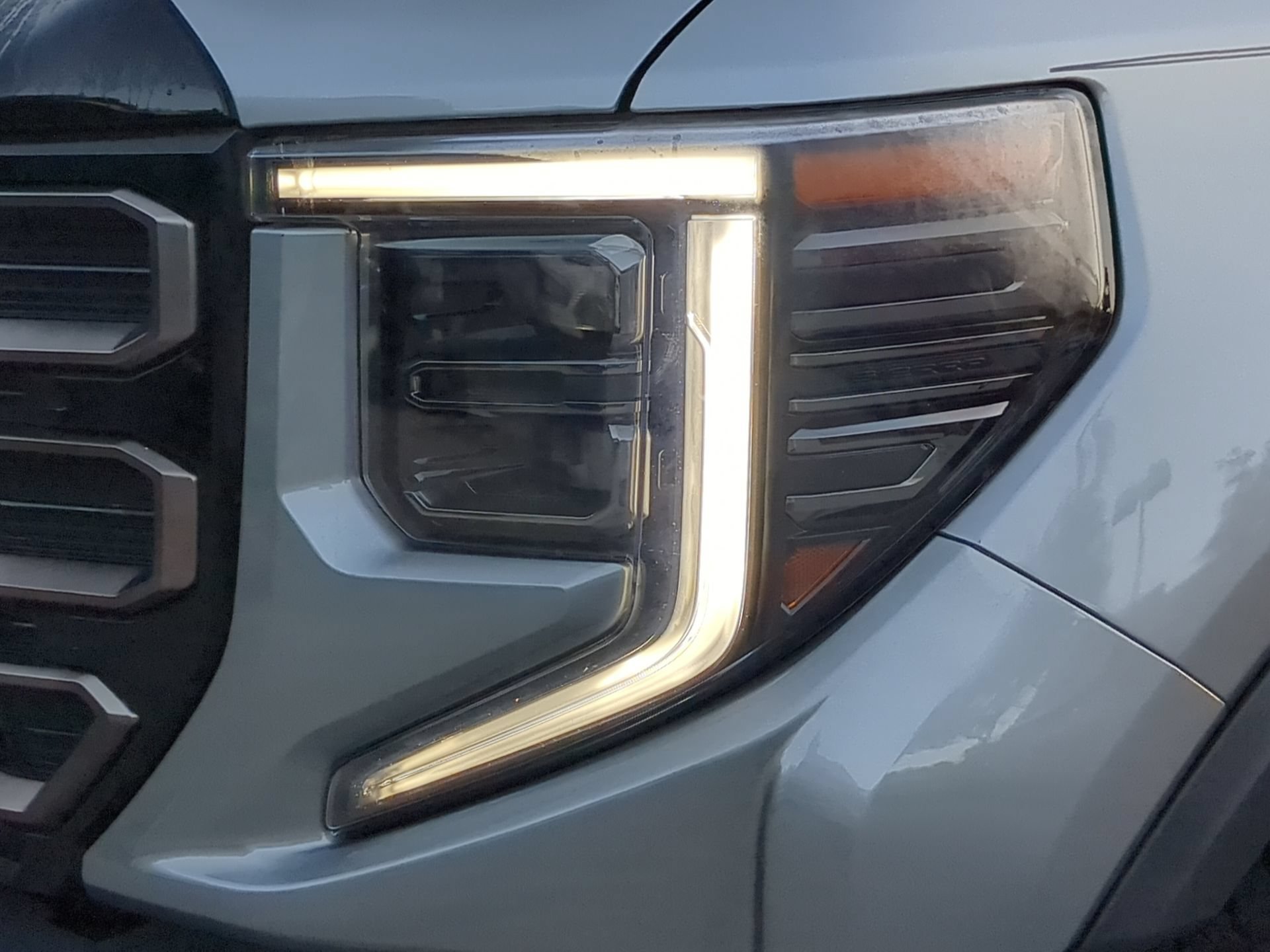 Used 2023 GMC Sierra 1500 AT4X w/ AT4X AEV Edition AWD/4WD image 44