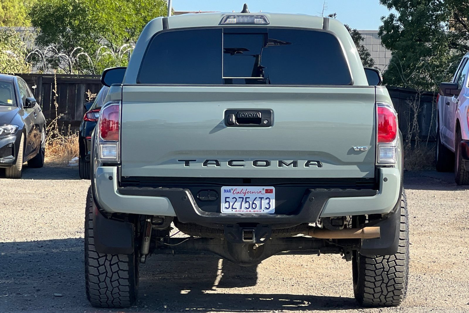 Used 2023 Toyota Tacoma TRD Off-Road w/ Technology Package AWD/4WD image 5