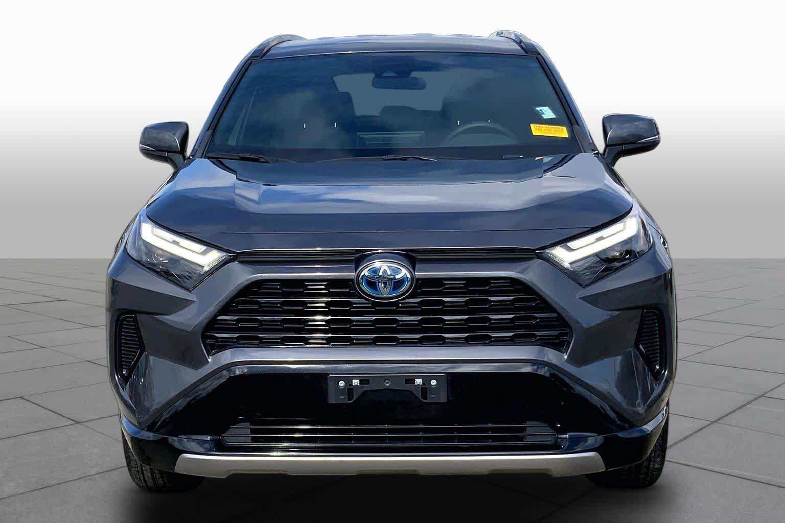 Used 2023 Toyota RAV4 SE AWD/4WD image 4