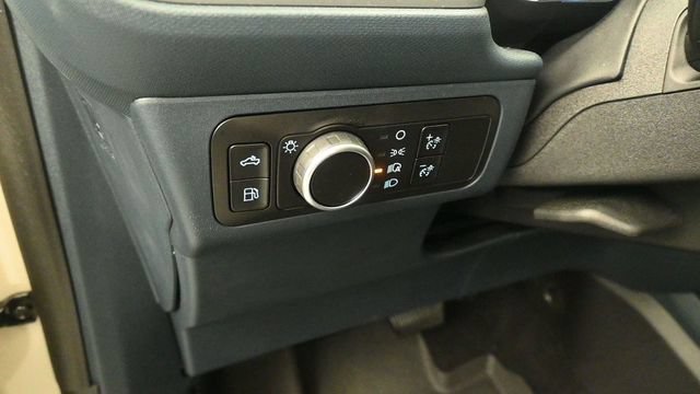 Certified 2025 Ford Maverick XL FWD image 14