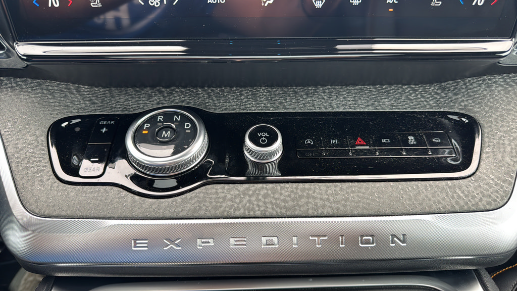 Certified 2025 Ford Expedition Tremor AWD/4WD image 20