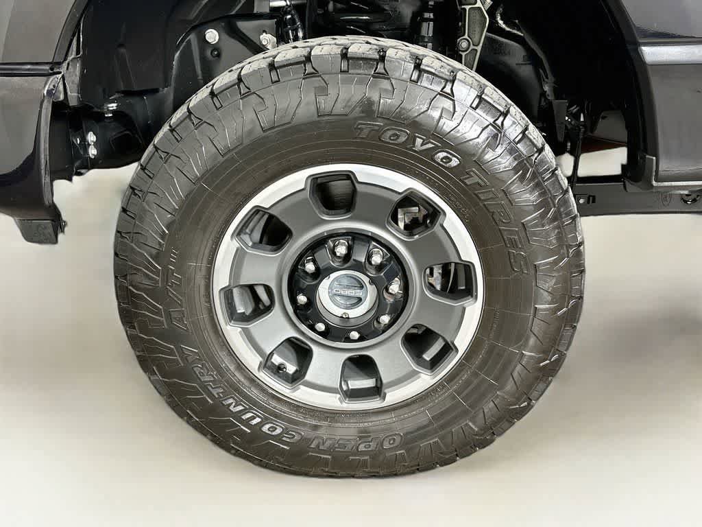 Certified 2023 Ford F250 Platinum w/ Tremor Off-Road Package AWD/4WD image 11