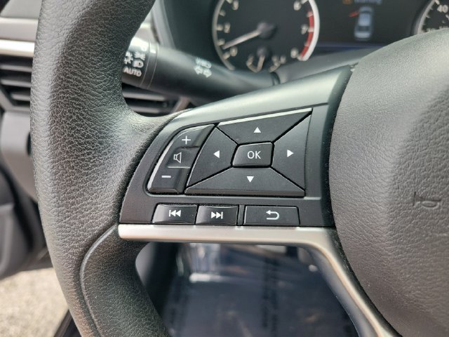 Used 2023 Nissan Altima 2.5 SV FWD image 25