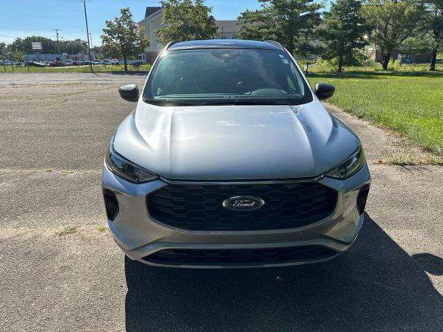 Certified 2024 Ford Escape ST-Line w/ Tech Pack #1 AWD/4WD image 11