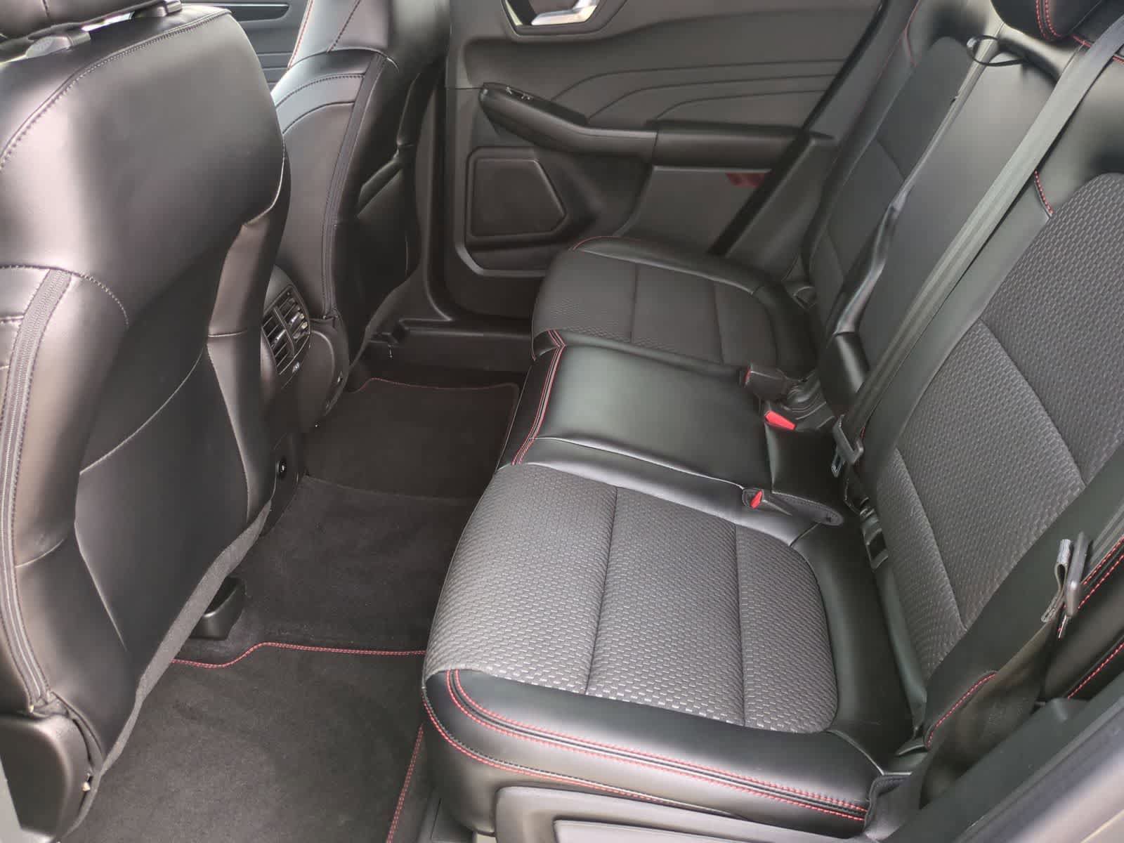 Certified 2023 Ford Escape ST-Line AWD/4WD image 19
