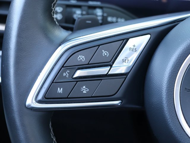 Used 2025 Buick Envision Avenir AWD/4WD image 30