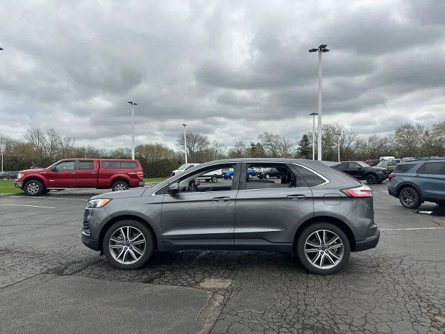 Certified 2022 Ford Edge Titanium image 4