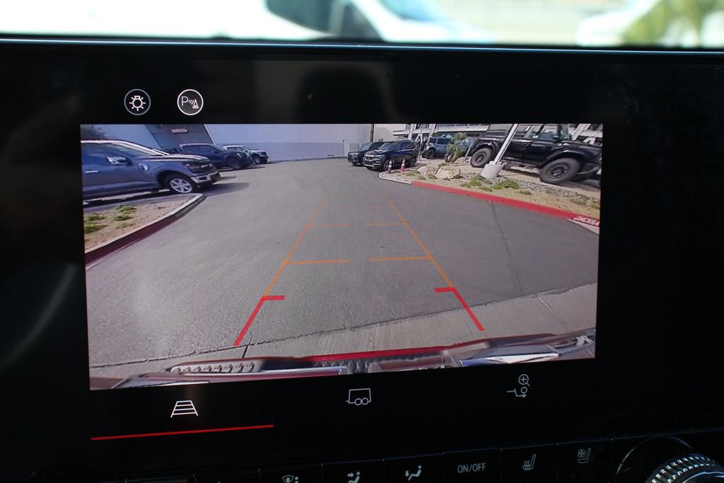 Used 2024 GMC Canyon AT4 w/ AT4 Premium Package image 32