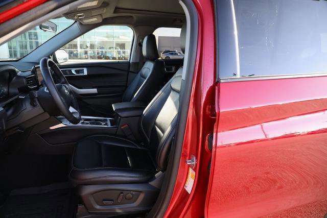 Certified 2021 Ford Explorer XLT w/ Equipment Group 202A image 23