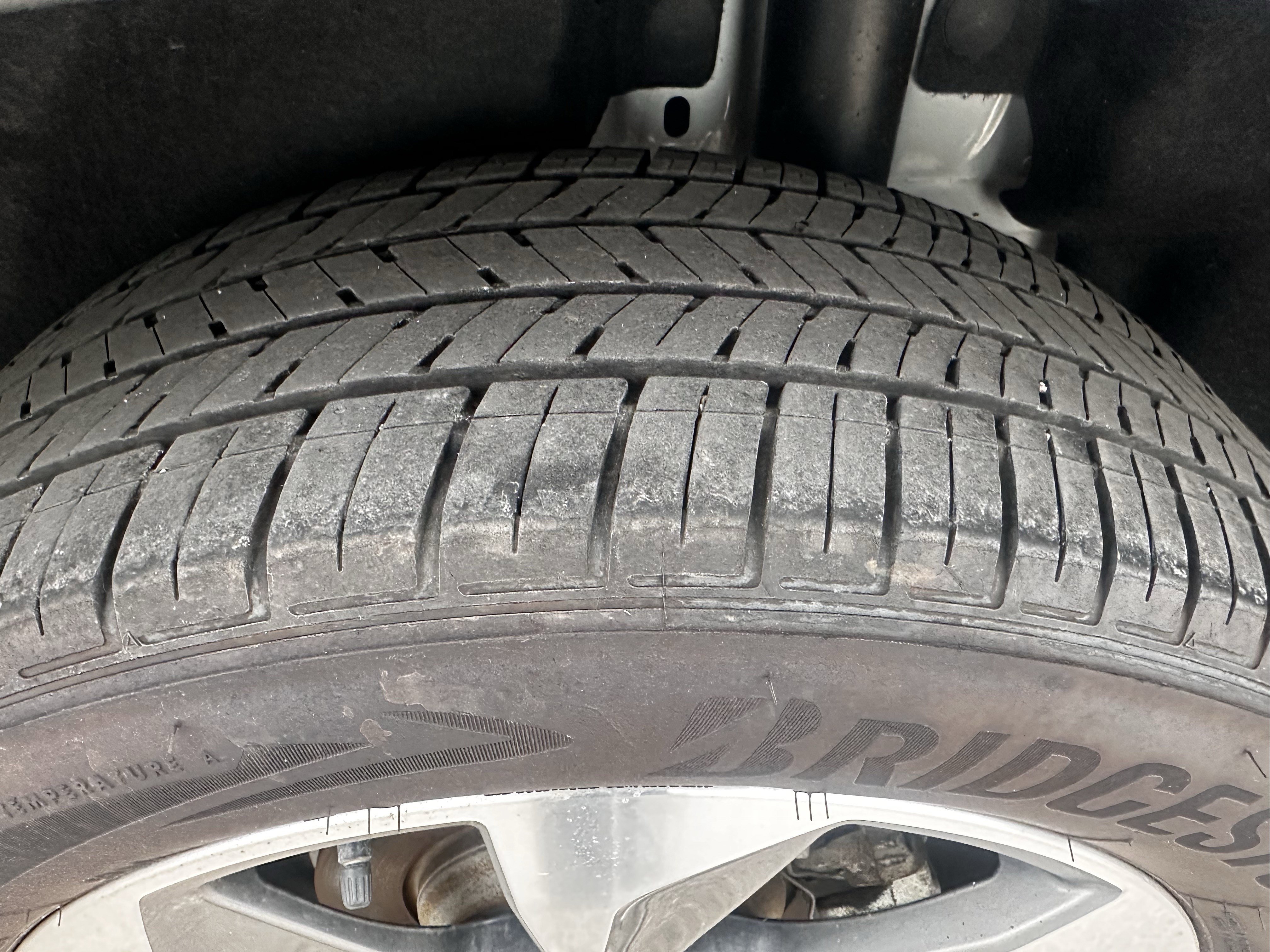 Certified 2025 Ford Escape Platinum AWD/4WD image 21
