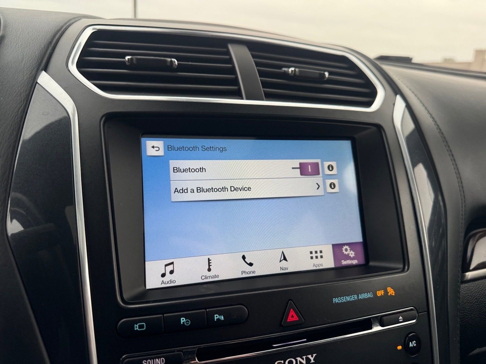 Certified 2017 Ford Explorer Platinum image 33