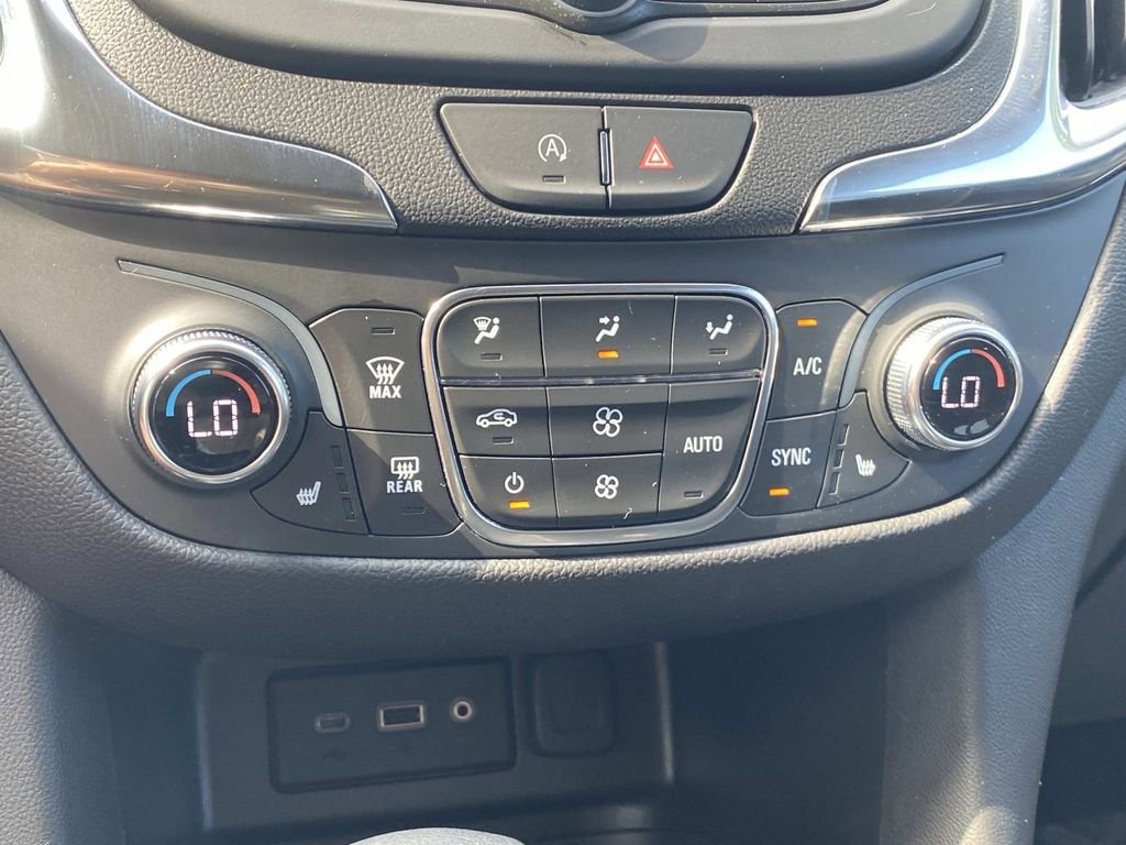 Used 2024 Chevrolet Equinox LT AWD/4WD image 26