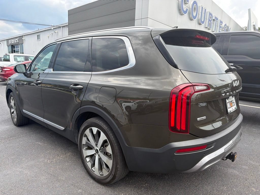 Used 2022 Kia Telluride EX w/ EX Premium Package AWD/4WD image 4