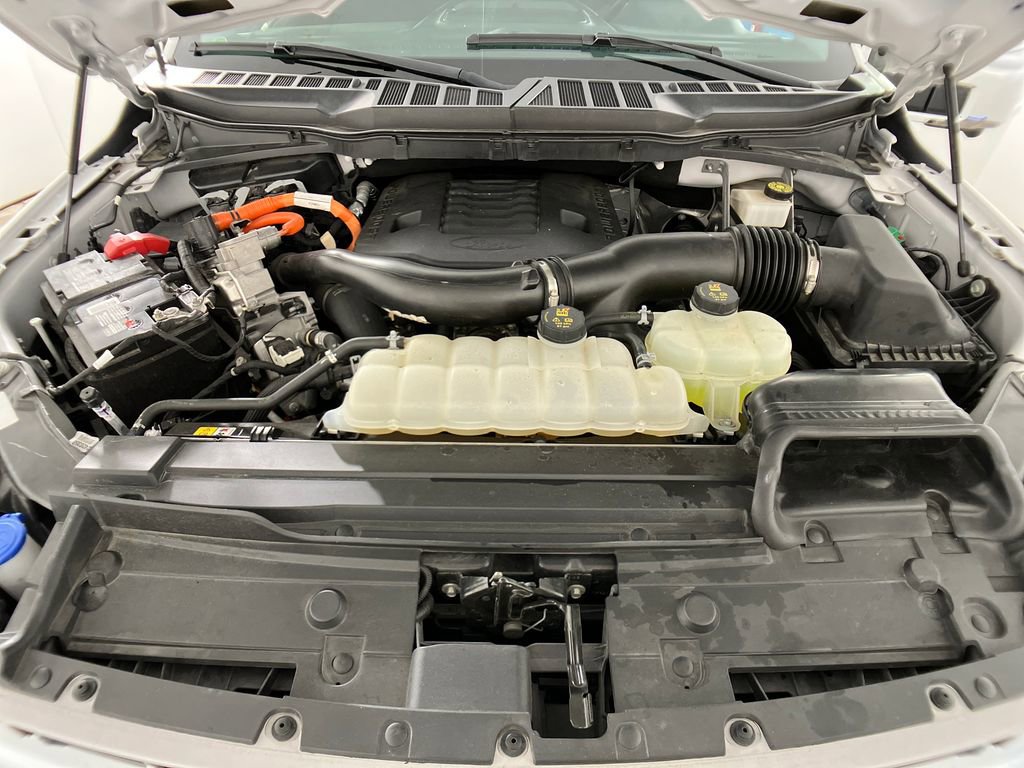 Certified 2021 Ford F150 Lariat w/ Equipment Group 502A High image 33