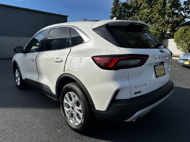 Certified 2023 Ford Escape Active AWD/4WD image 7