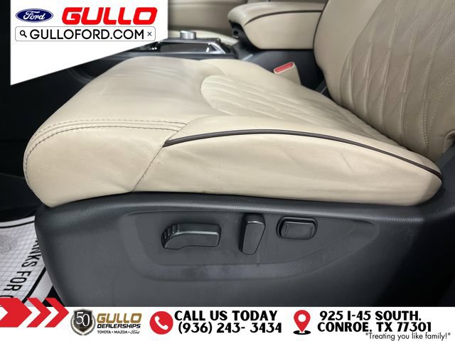 Used 2021 Nissan Armada Platinum w/ Captain's Chairs Package RWD image 23