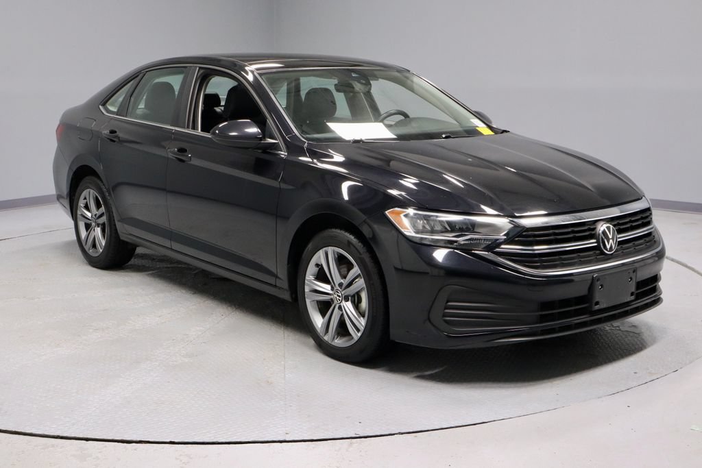 Used 2024 Volkswagen Jetta SE