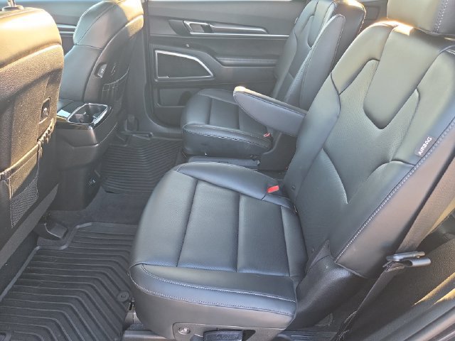Used 2025 Kia Telluride S FWD image 25