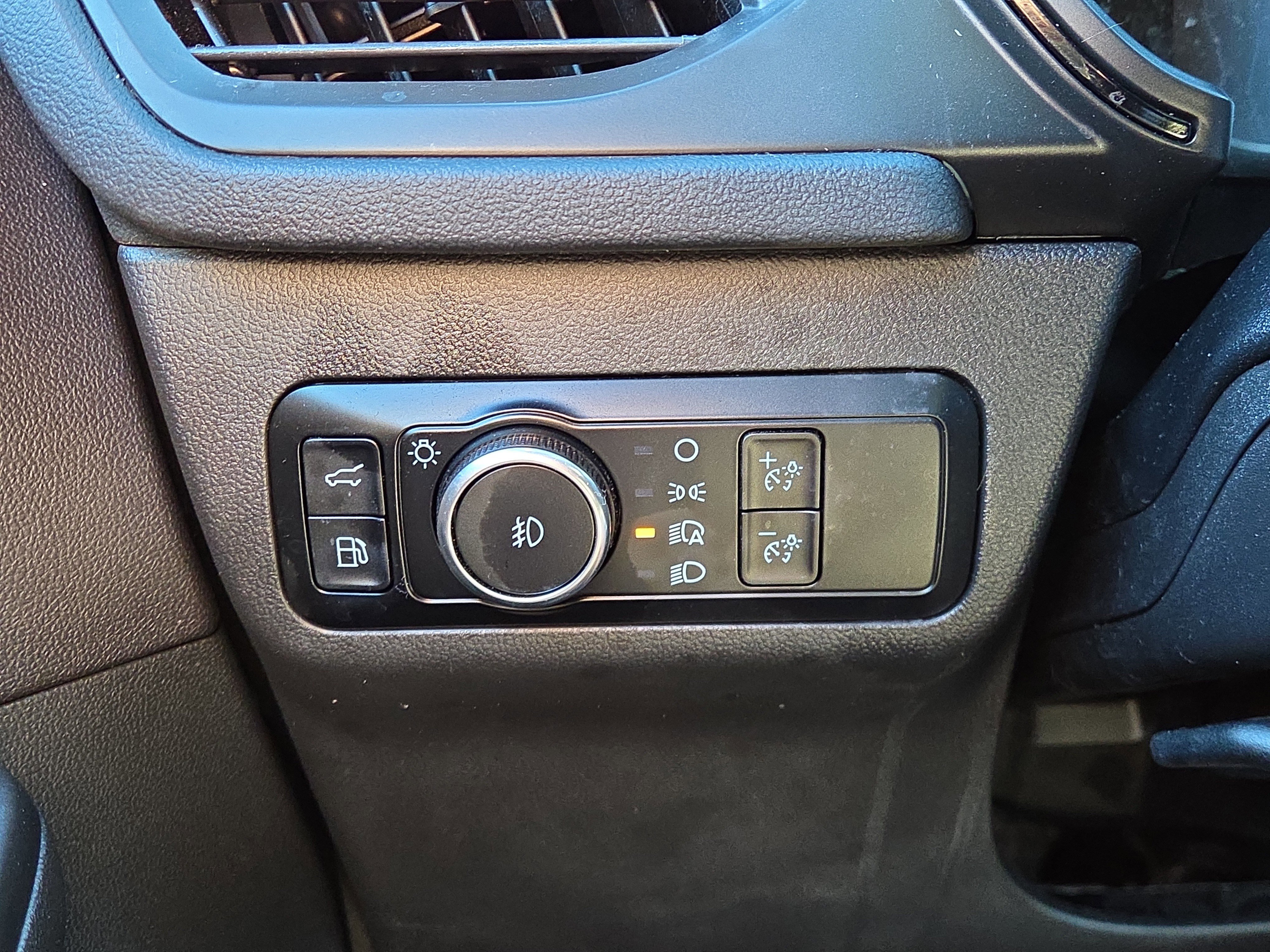 Certified 2024 Ford Escape ST-Line Select w/ Tech Pack #1 AWD/4WD image 25