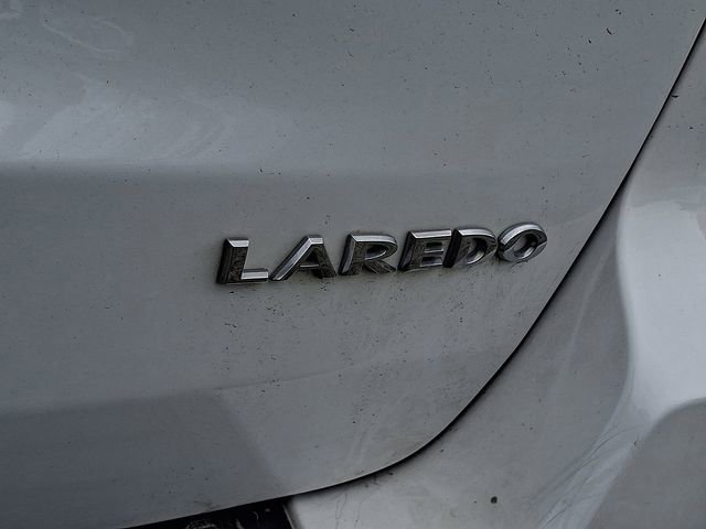 Used 2019 Jeep Grand Cherokee Laredo AWD/4WD image 11