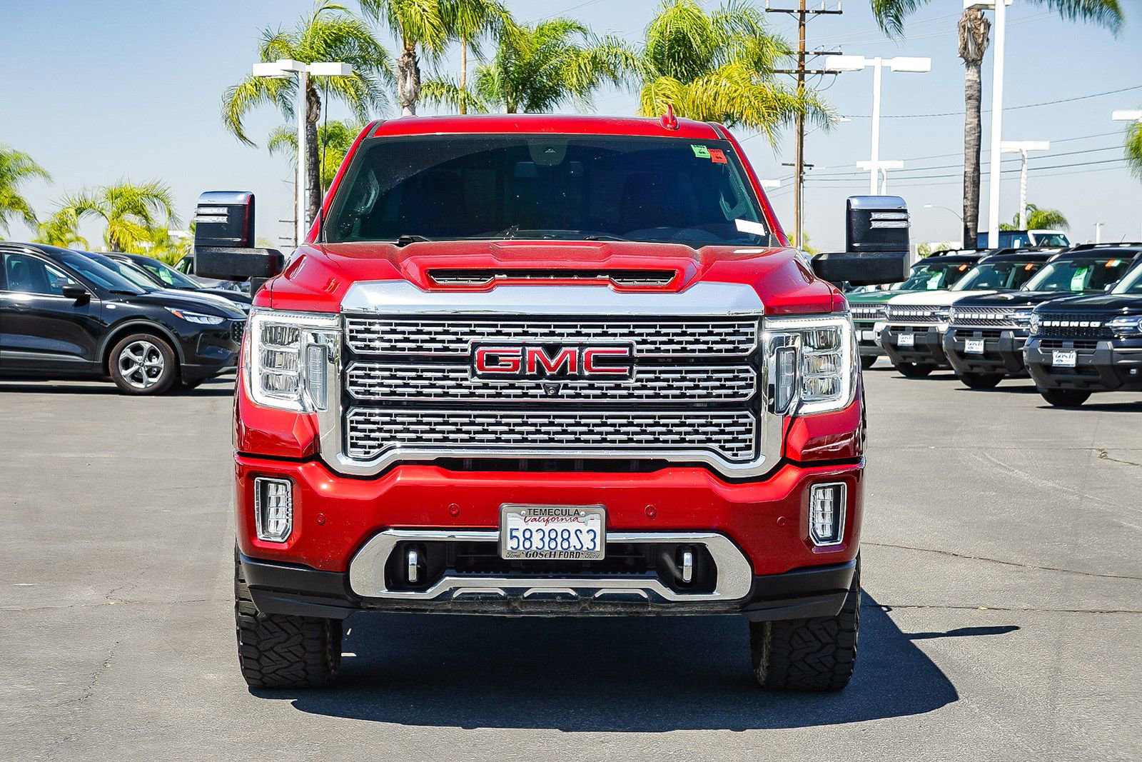 Used 2023 GMC Sierra 2500 Denali AWD/4WD image 2