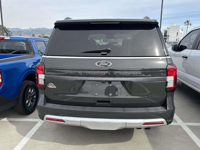 Certified 2023 Ford Expedition Timberline image 5