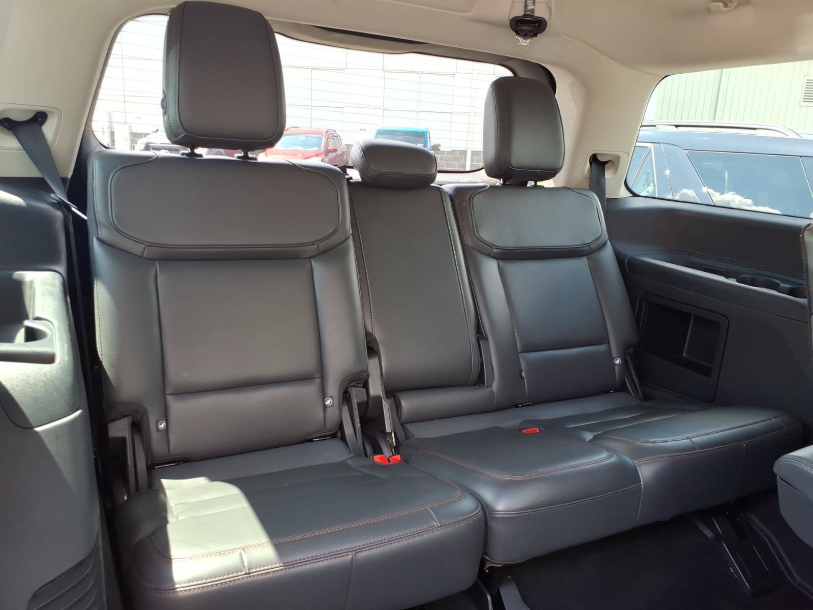 Certified 2025 Ford Expedition Active AWD/4WD image 10