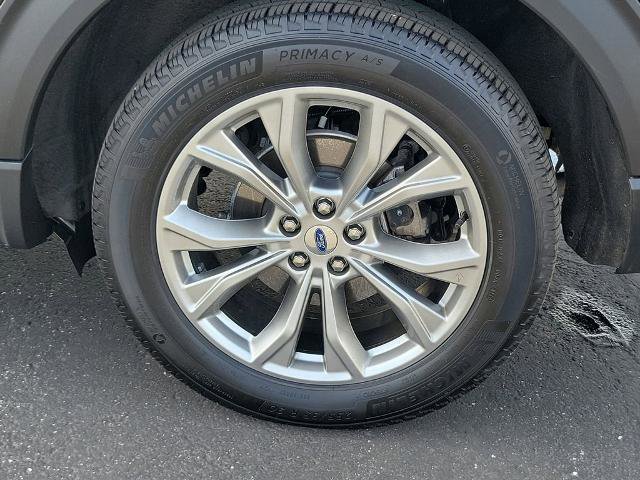 Certified 2023 Ford Explorer XLT w/ Equipment Group 202A AWD/4WD image 34