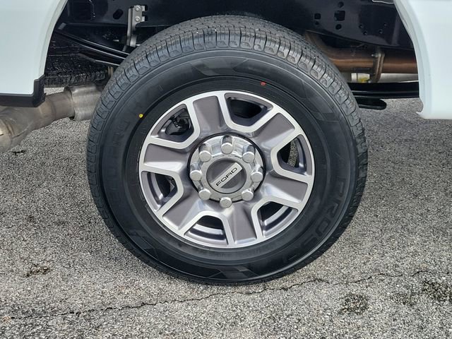 Certified 2025 Ford F250 XLT image 6
