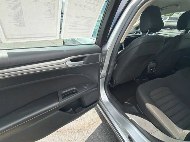 Certified 2020 Ford Fusion SE FWD image 12