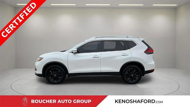 Used 2020 Nissan Rogue SV image 2
