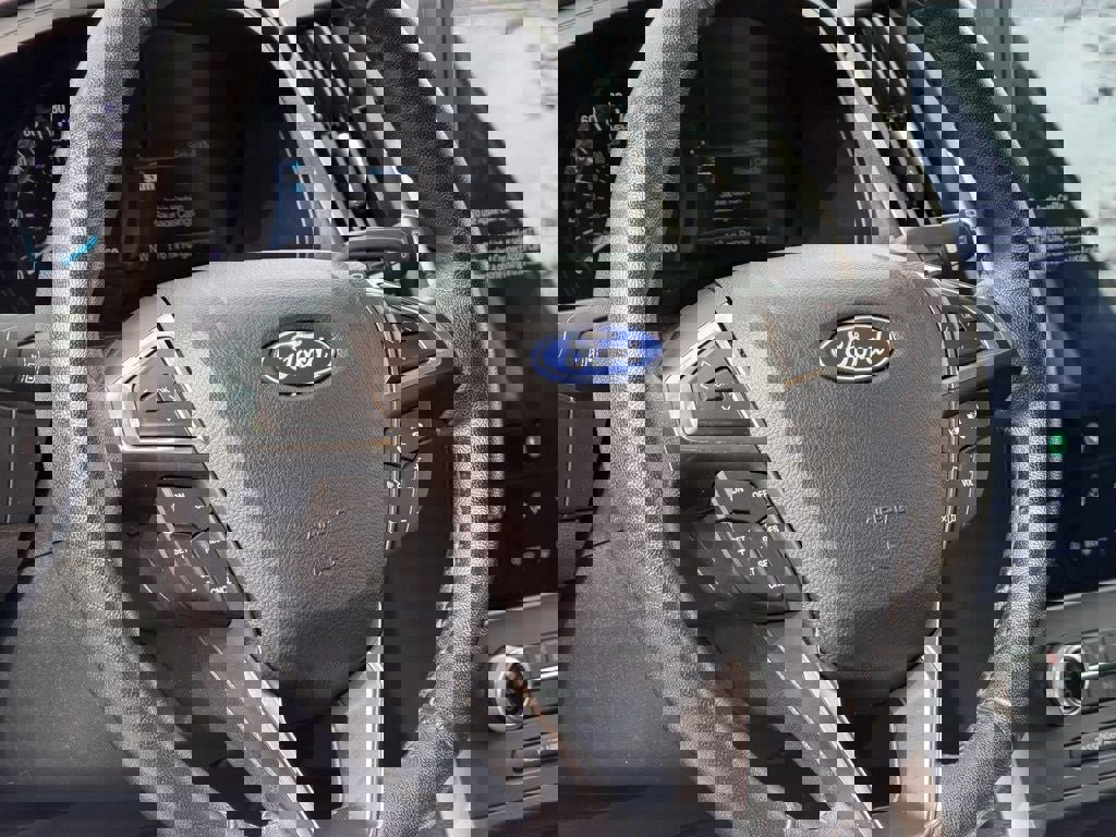 Certified 2023 Ford Edge SEL image 20