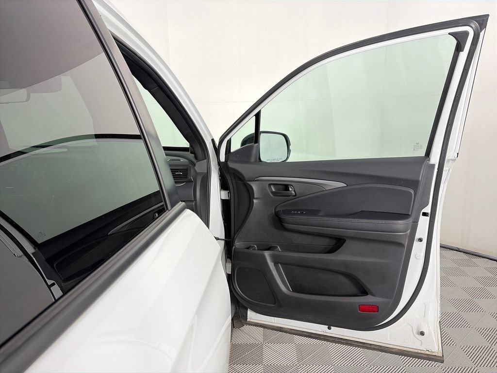 Used 2022 Honda Passport EX-L image 28