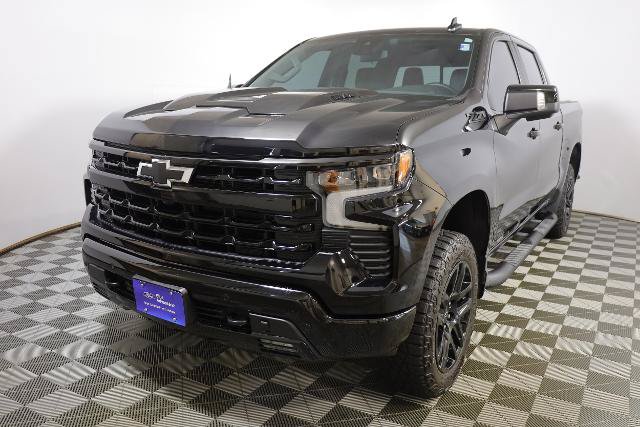 Used 2025 Chevrolet Silverado 1500 LT Trail Boss w/ LT Trail Boss Premium Package AWD/4WD image 3