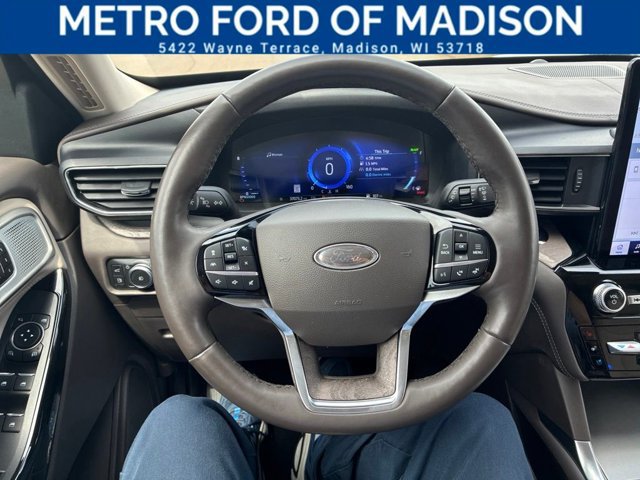 Certified 2023 Ford Explorer Platinum w/ Technology Package AWD/4WD image 29