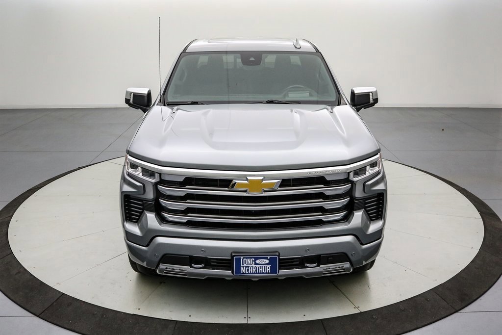 Used 2024 Chevrolet Silverado 1500 High Country w/ High Country Premium Package image 9