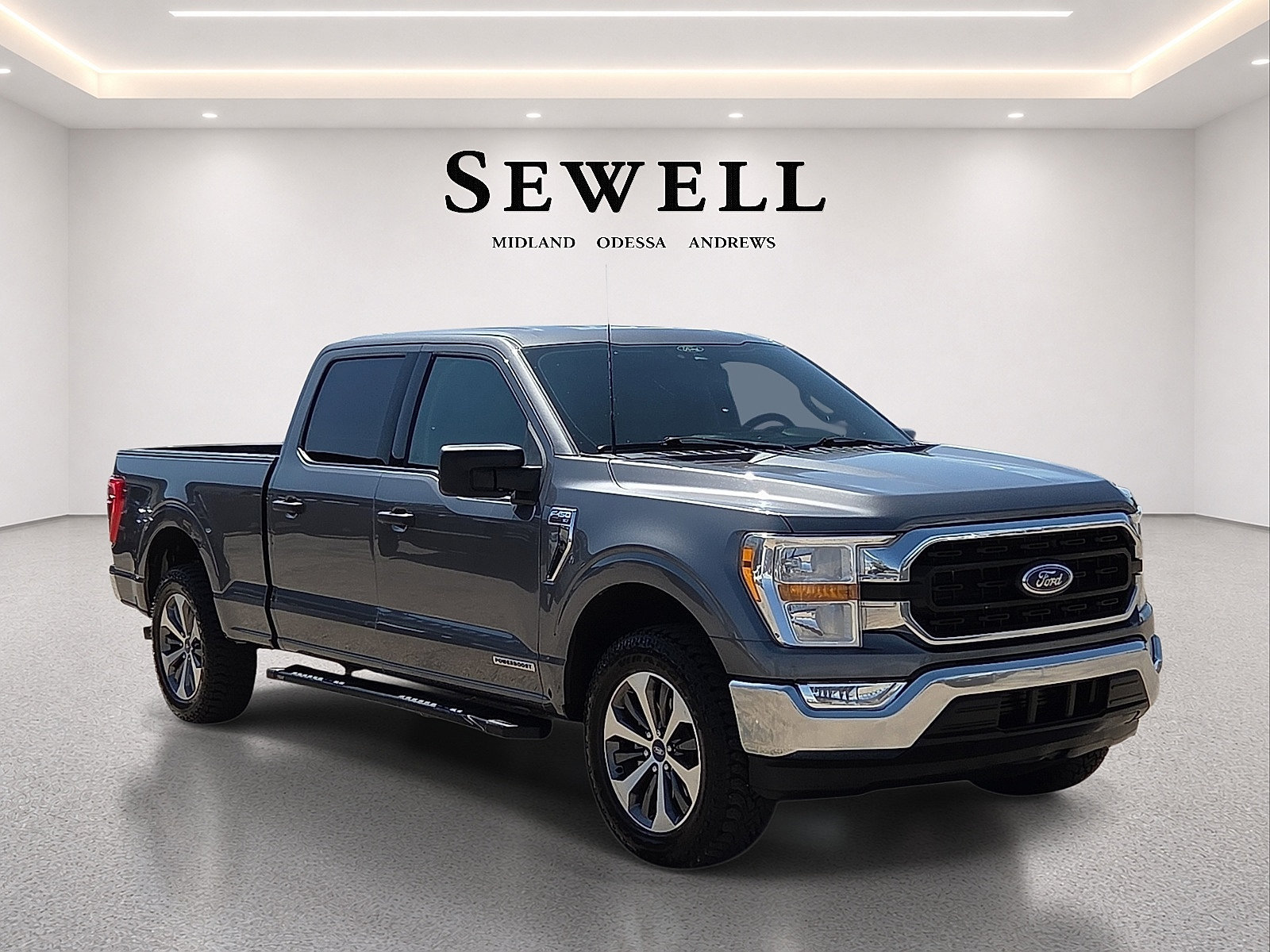 Certified 2022 Ford F150 XLT w/ Equipment Group 301A Mid RWD image 6