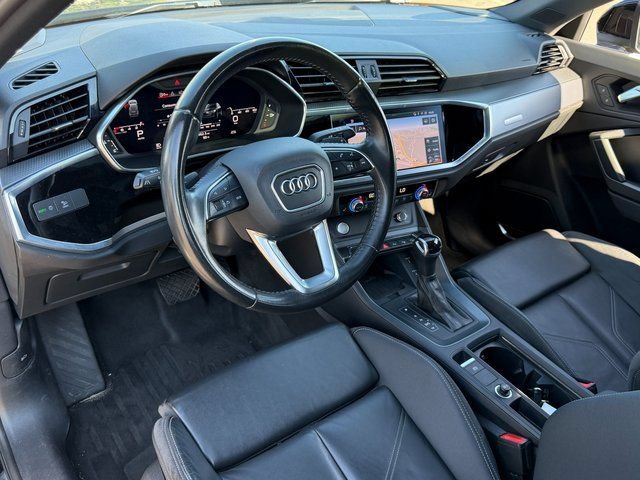 Used 2020 Audi Q3 2.0T Prestige AWD/4WD image 39