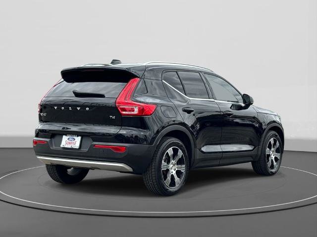 Used 2021 Volvo XC40 T4 Inscription FWD image 5